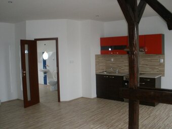 Prodej činžovního investičního domu 350 m² Kadaňská - 13