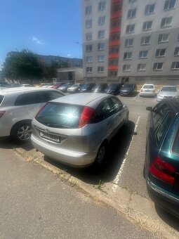 Ford Focus 2000 - 13