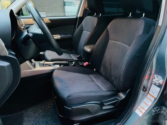 SUBARU FORESTER 2.0i 4x4 AUT TAŽNÉ SERVISKA - 13