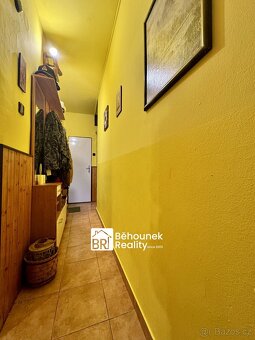 Dvougenerační dům 340 m², s částečnou půdní vestavbou a dalš - 13