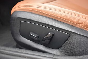 BMW 530i xDrive 2xPNEU DPH ČR 1.MAJITEL - 13