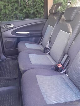 Prodám Ford Galaxy r.v. 2012, technická do 02/2027 - 13
