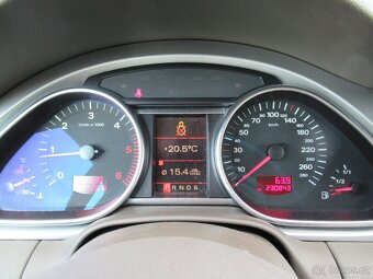 AUDI Q7 3.0TDi DSG - 13