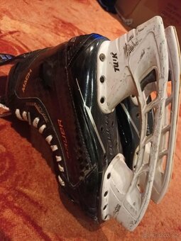 Hokejové brusle Bauer Supreme MACH, vel. 6, šířka FIT2 - 13