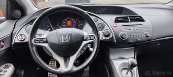 Honda Civic 1.8i - 13