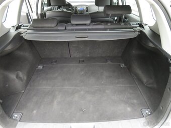 Hyundai i30 1.6 CRDi Combi, 2010, 66 kW, 172 378 km - 13