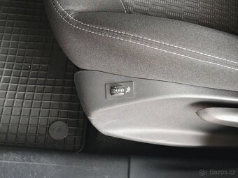 Peugeot 208 1.2Puretech 60kW 2018 ACTIVE Rezervace - 13
