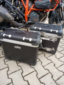 KTM 1290 Adventure R - 13