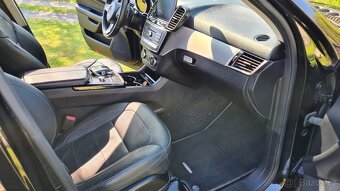 Mercedes Benz GLE 350d. - 13