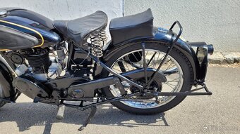 Velocette 350 OHV model MAC - 13
