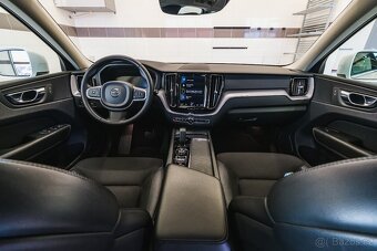 Volvo XC60 2020  B4 AWD 145kW Momentum Pro - 13