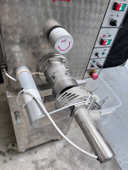 Vyrobnik testovin, stroj na vyrobu testovin + sušárna - 13