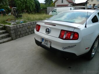 ford mustang rv.2010 - 13