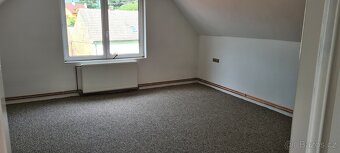 Prodej rodinného domu 180 m2, na pozemku 320 m2 v obci Přelí - 13