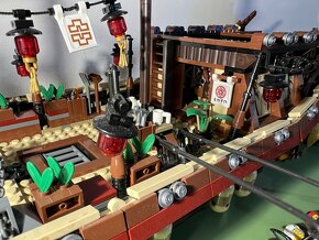 Prodám lego loď ninjago Destiny's Bounty 70618 - 13
