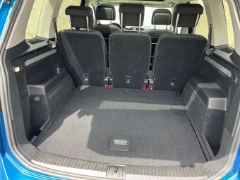 Volkswagen Touran 2019 rok - 13