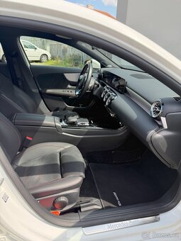 Mercedes Benz A180 AMG line - 13