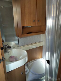 obytný automobil - 13