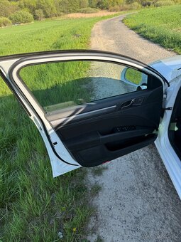 Škoda Superb combi II 2.0 tdi 125kw 12/2013 274tis - 13
