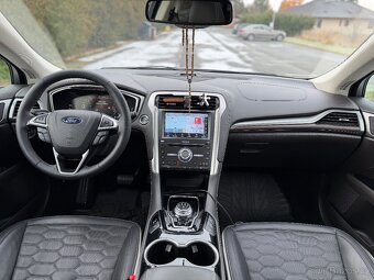 Ford Mondeo MK5 Vignale - 13