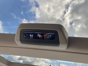 volkswagen Multivan 2.0 TDI T7 Style L2 / 2023 - 13