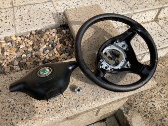 Prodám třiramený volant i s airbagem - 13
