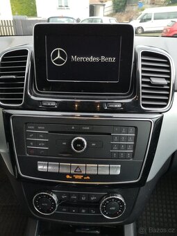 MERCEDES GLE 250D 4X4 NOVÉ V ČR/1.MAJITEL/PLNÝ SERVIS/2017 - 13