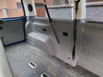 Volkswagen T5 - 13