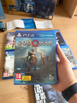 Sony PlayStation 4 1TB Uncharted 4 Limited Edition - 13