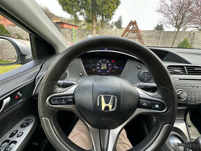 HONDA CIVIC VIII 1.4i VTEC, 73KW, r.v 2011 - 13