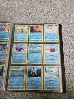 Album plne pokemon karet - 13