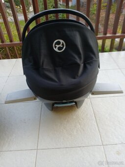 Autosedačka + izofix - 13