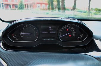 Peugeot 2008 1.2 PureTech Style - 13