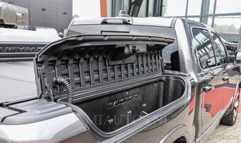 Dodge RAM 1500 LIMITED Edition 5.7L V8 HEMI rok 05/2022 - 13
