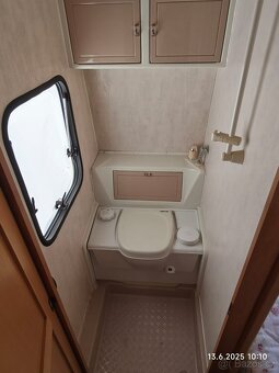 Tabbert - soběstačný karavan - solár, plyn. bojler, předstan - 13
