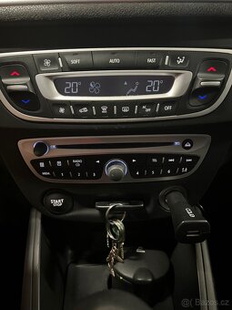 Renault Megane kombi 1.9Tdi - 13