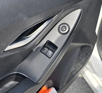 HYUNDAI Ix 20 1.4  LPG  2012 - 13