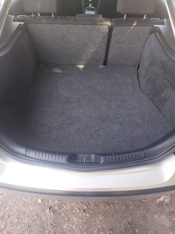 Ford Mondeo 1.8i benzín 81 kW - 13