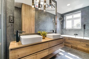 Luxusní byt 3+kk, celková plocha 75m2, osobní vlastnictví, t - 13