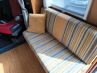 Obytné auto Carado T348 2.3JTD,klima,solar,spouštěcí postel - 13