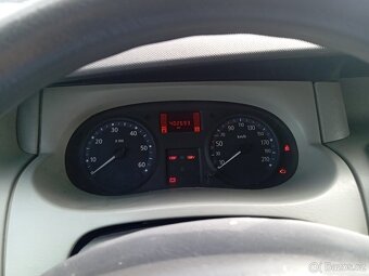 Trafic II 2.0 dci - 13