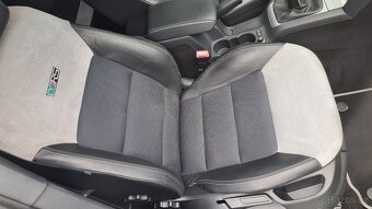 ŠKODA OCTÁVIA 2 RS Kombi 2,0TSi 147kW Manuál. - 13