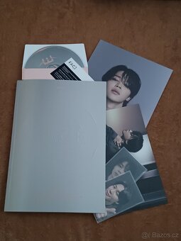 BTS alba, plakáty a další - 13