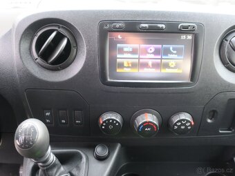 Prodám Renault Master 2.3 DCi 107 kW BUS 9-míst L2H2 - 13
