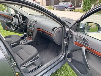 Škoda Octavia kombi 1.4 TSi, 90KW, Servisní kniha - 13