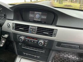 BMW Řada 3, 320d Touring 130kW,PANORAMA - 13