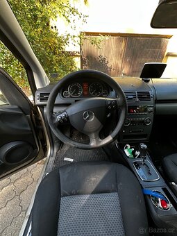 Mercedes Benz A200 - 13