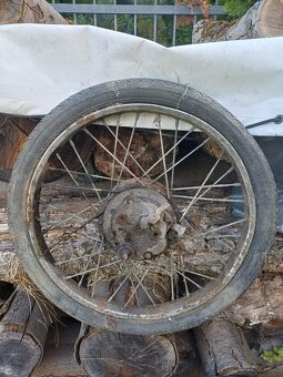 Brzdovy štít jawa - 13