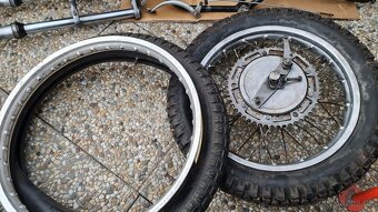 CZ ENDURO 175/992, 250/988 - 13