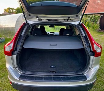 Prodám Volvo XC60 2.4D AWD - 13